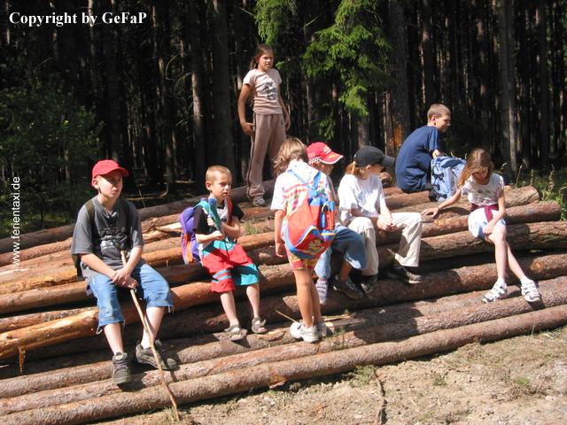 TW 104-0437_IMG
